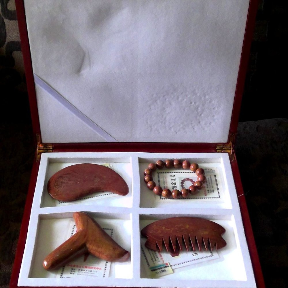 New Chinese VG Red Bian Gua Sha Stone 4 Piece Set